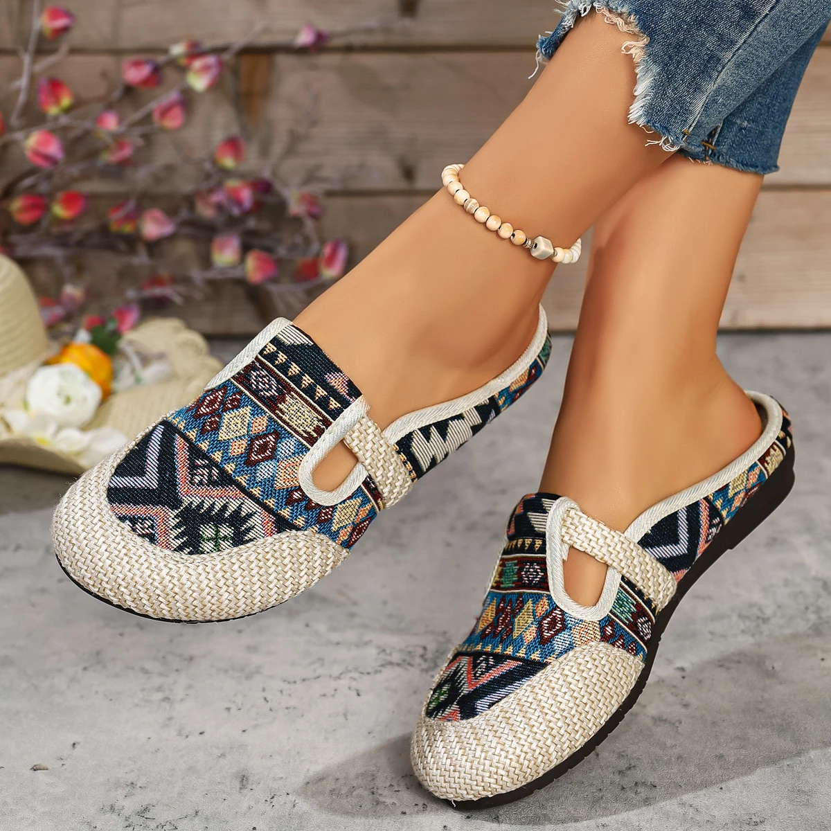 Women's Ethnic Style Slippers  - đánh giá và giá Ethnic Fashion Walk