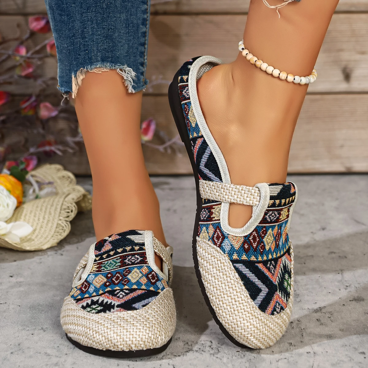 Women's Ethnic Style Slippers  - đánh giá và giá Ethnic Fashion Walk